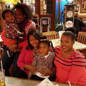 Meet your Posher, Lori